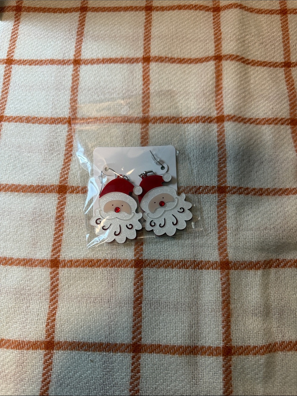 Red Santa Claus Drop Earrings - Festive Holiday Accessory New